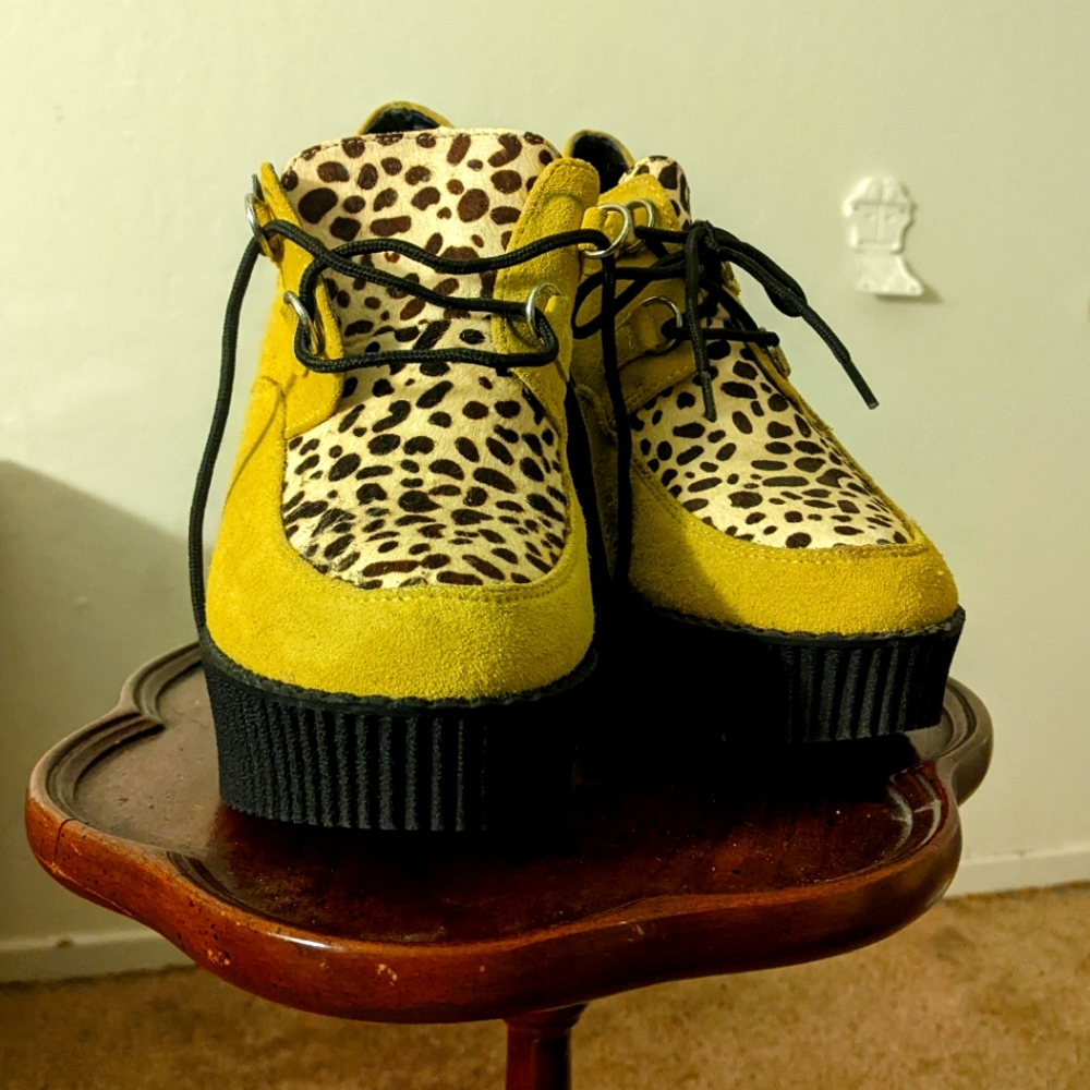 Sz 10 T.U.K. Creepers Wedge Animal Print Mustard Yellow